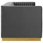 Canapé en velours capitonné à canaux verticaux Silver Orchid Perez