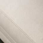 Canapé Cury Glam beige en tissu capitonné avec garniture cloutée, par Furniture of America
