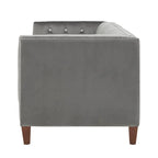 Canapé Layla en velours gris capitonné avec clous décoratifs par iNSPIRE Q Bold