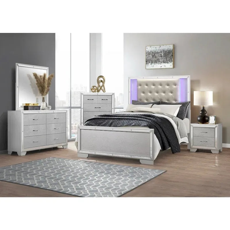 Lit capitonné Bennett Silver LED en similicuir